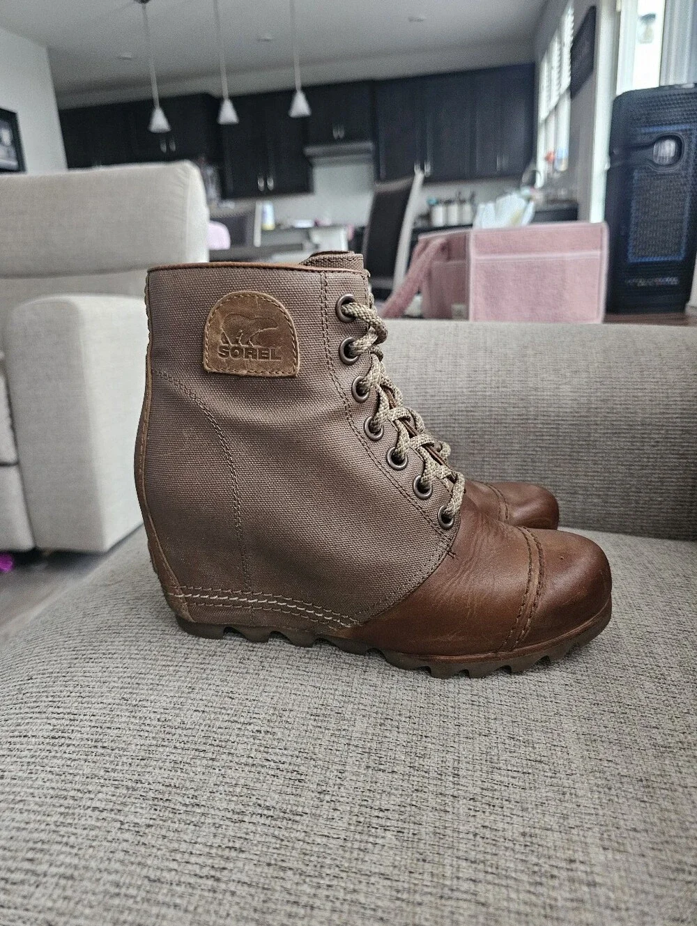 Sorel Lace-Up Canvas & Leather Wedge Boots – Women's Size 9